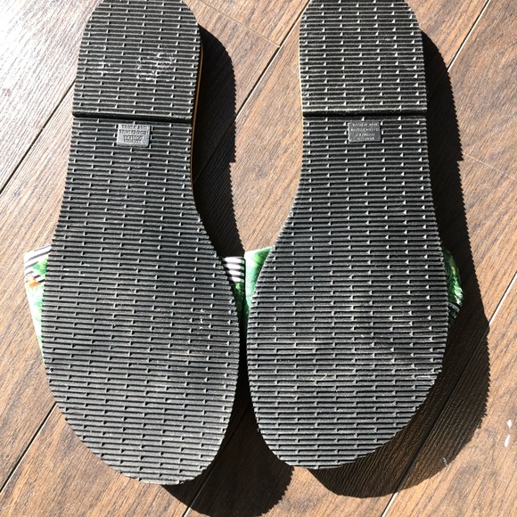 Havaianas size 9/10 - Picture 3 of 4
